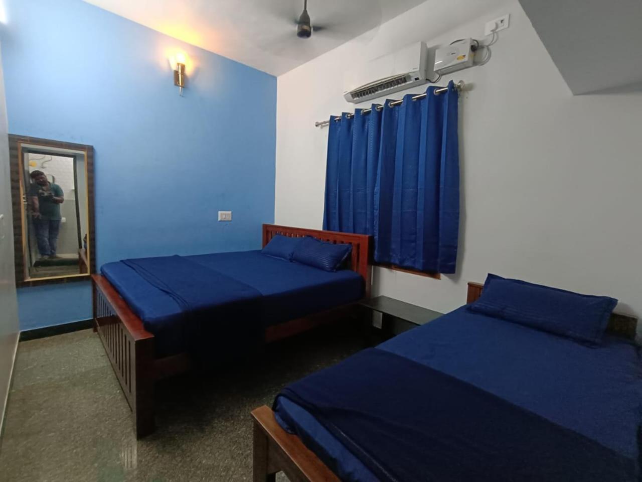 Omkara - The Fives Guest House Tiruvannāmalai Exterior foto