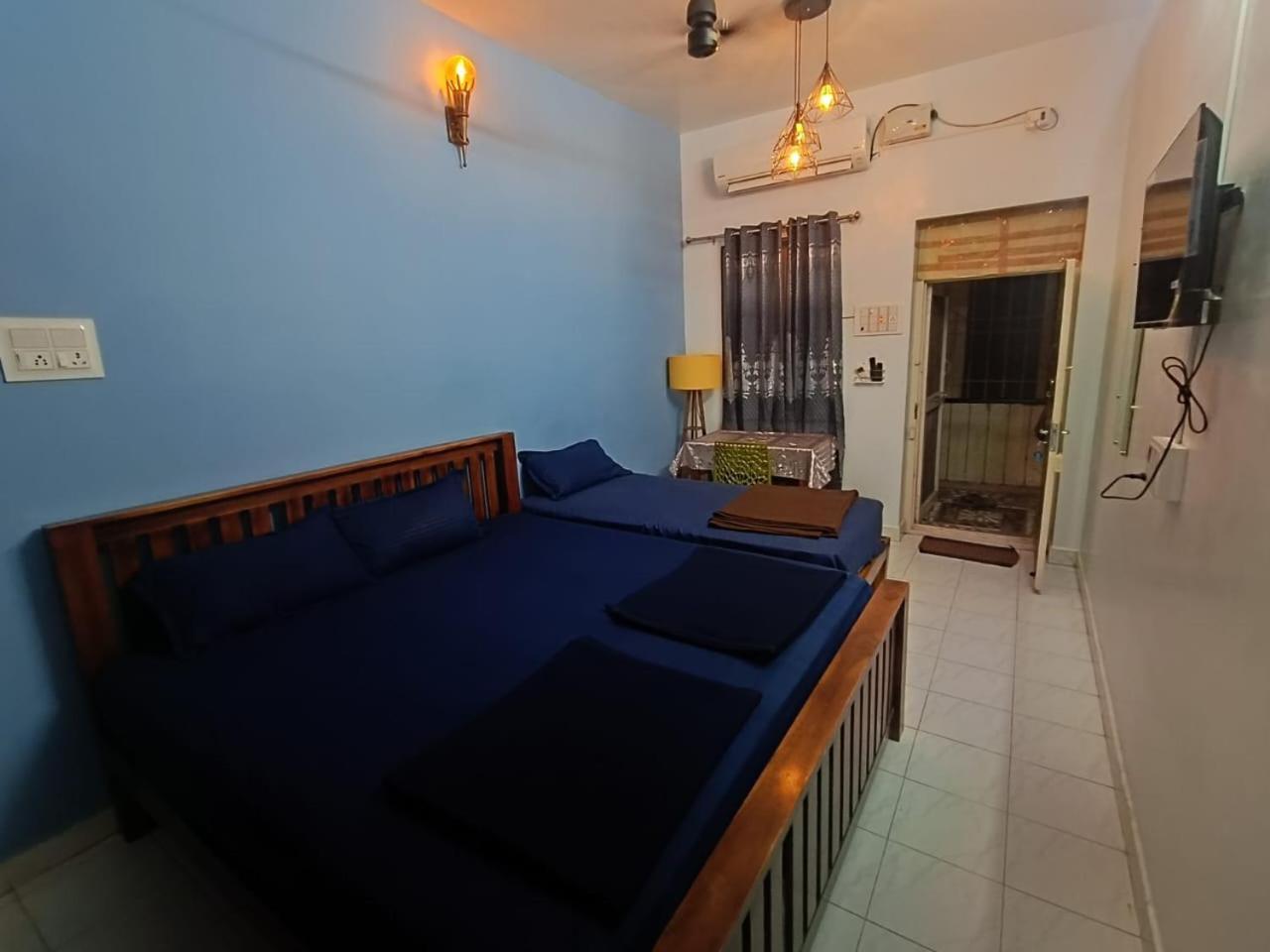 Omkara - The Fives Guest House Tiruvannāmalai Exterior foto